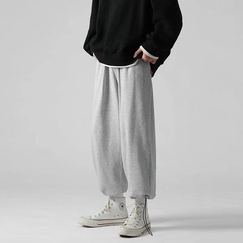 Casual Loose -  Nine-Panel -  Cuffed Sweatpants