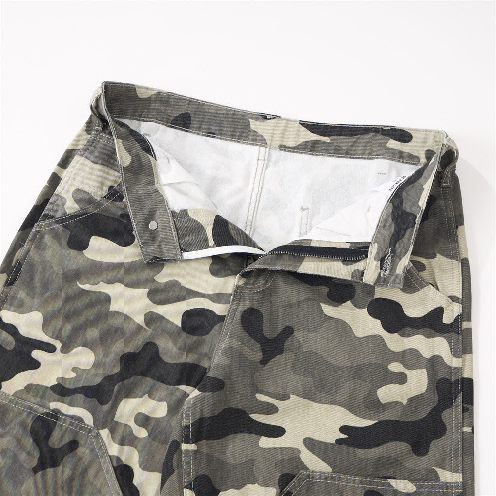 Vintage Men’s Camo Straight-Leg Cargo Pant