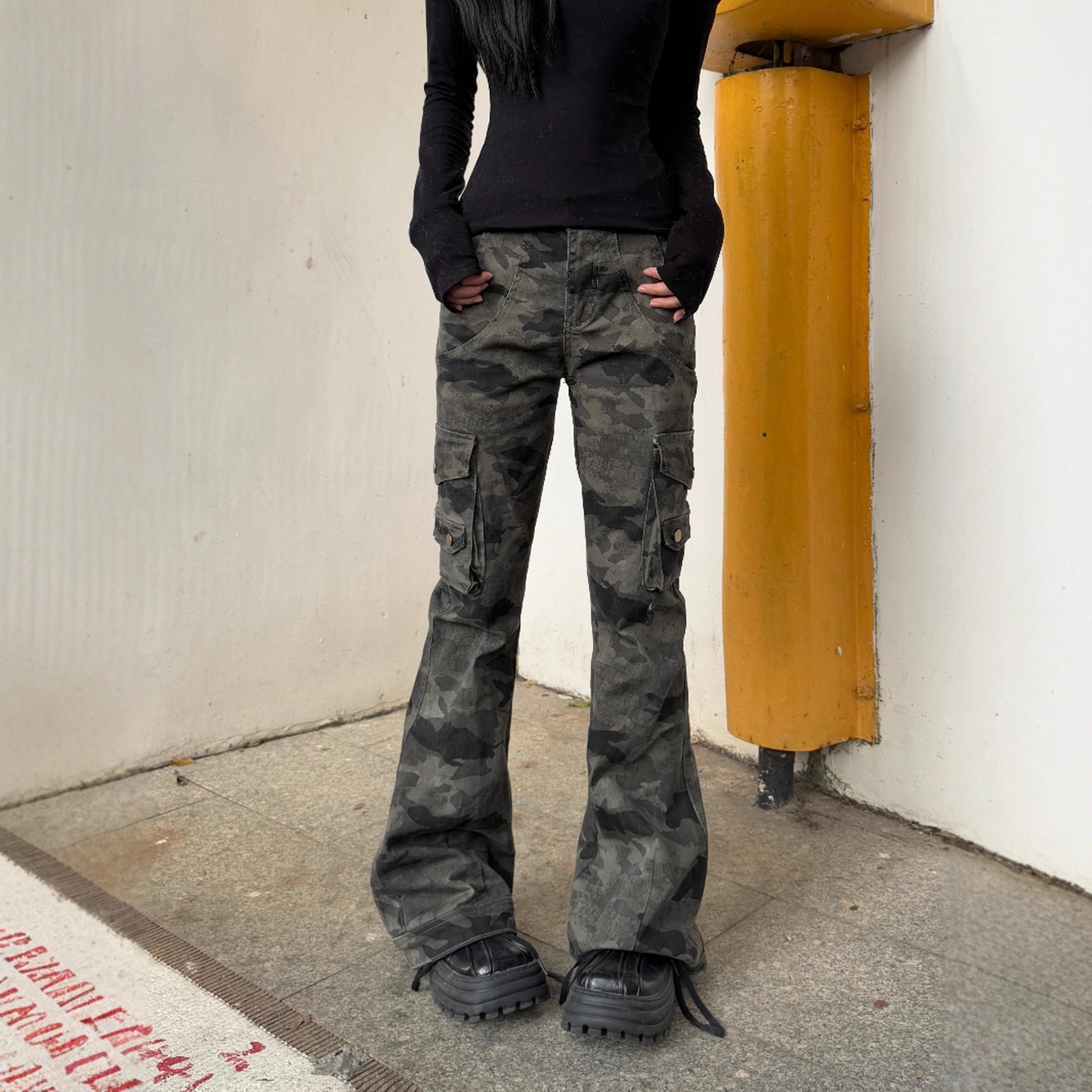Multi-Pocket Fitted  - Flared Cargo Denim Pants - Vintage Casual Long Pants