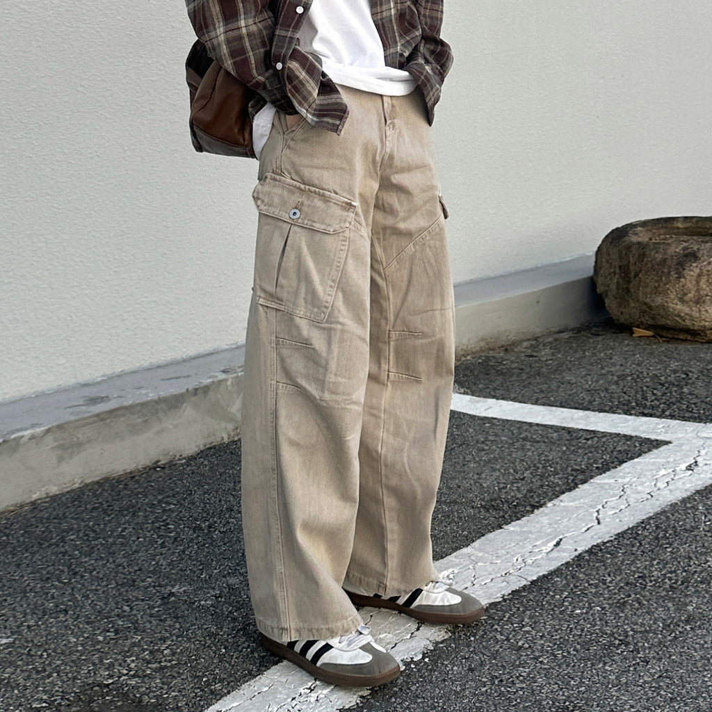 Casual Straight-Leg  - Loose Fit Denim Cargo Pants  -