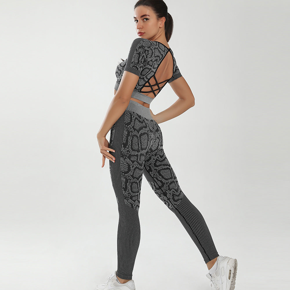 Two Piece Snake Pattern Beautiful Back Buttocks Cropped Trousers Sweat Absorbent Open Back Sports Bra Women's Yoga Suit