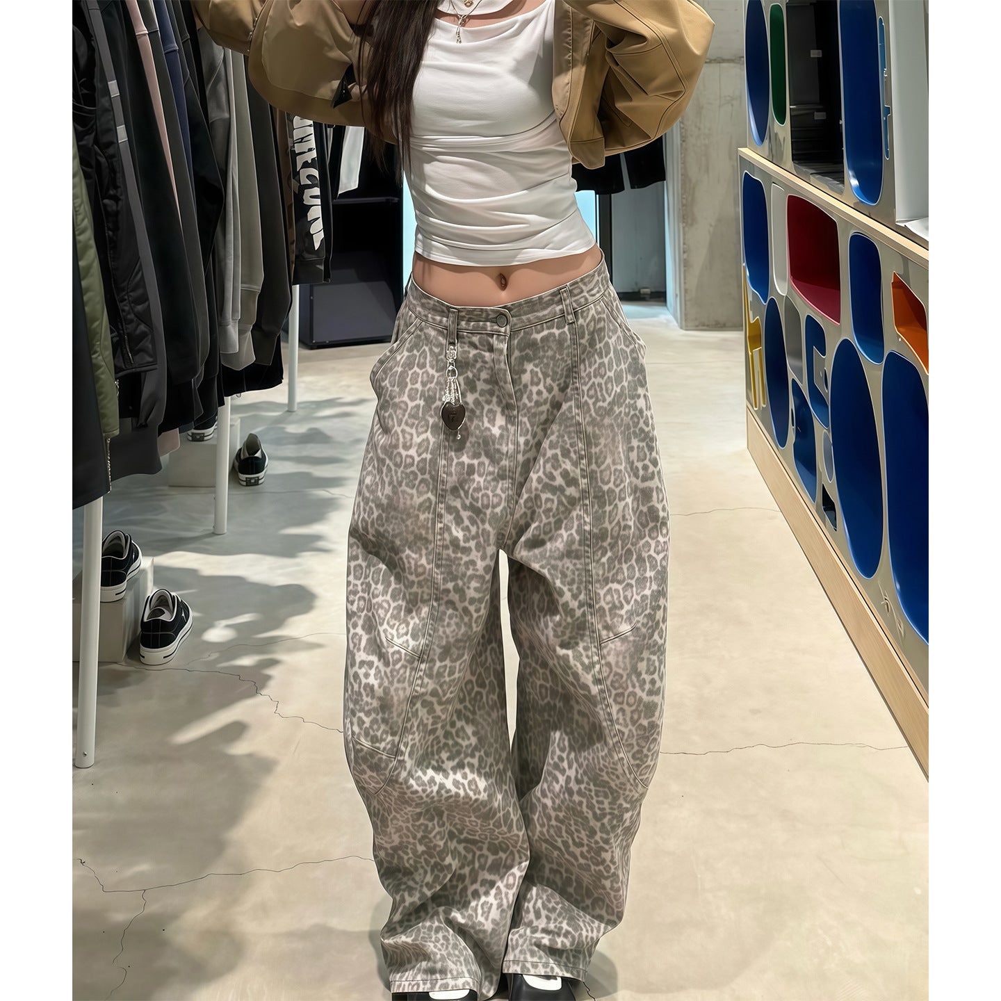 Relaxed Lazy Leopard Print  - High-Waisted Wide-Leg Jeans - Loose Oversized Floor-Length Pants