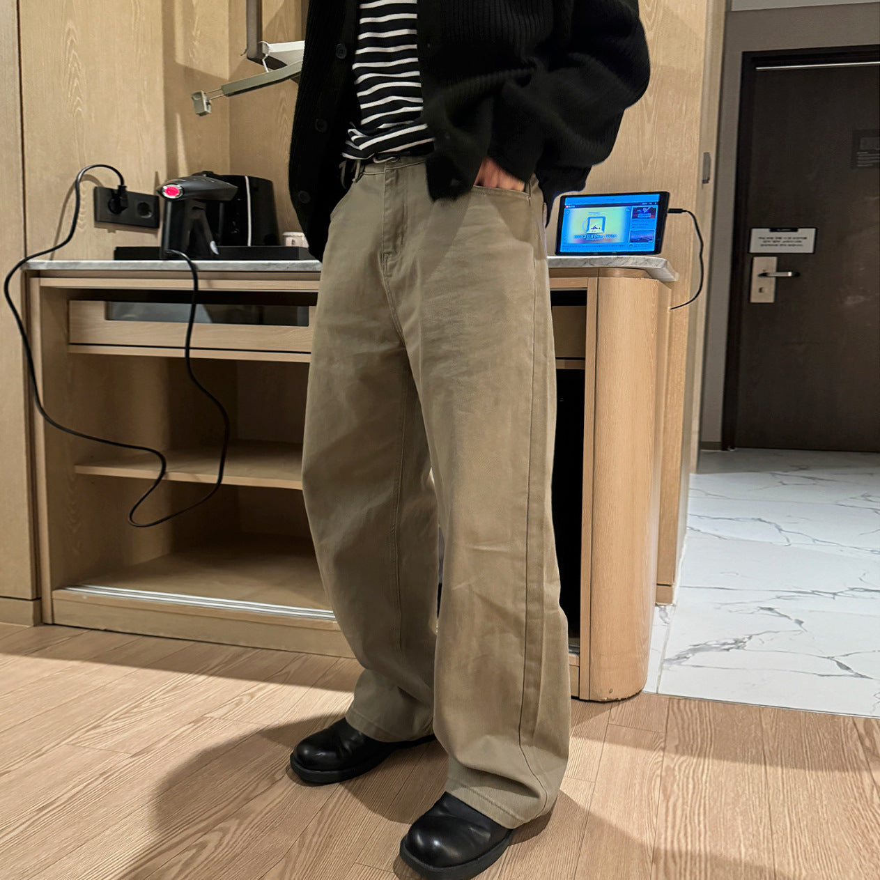 Vintage Style - Straight Leg Jeans - Commuter